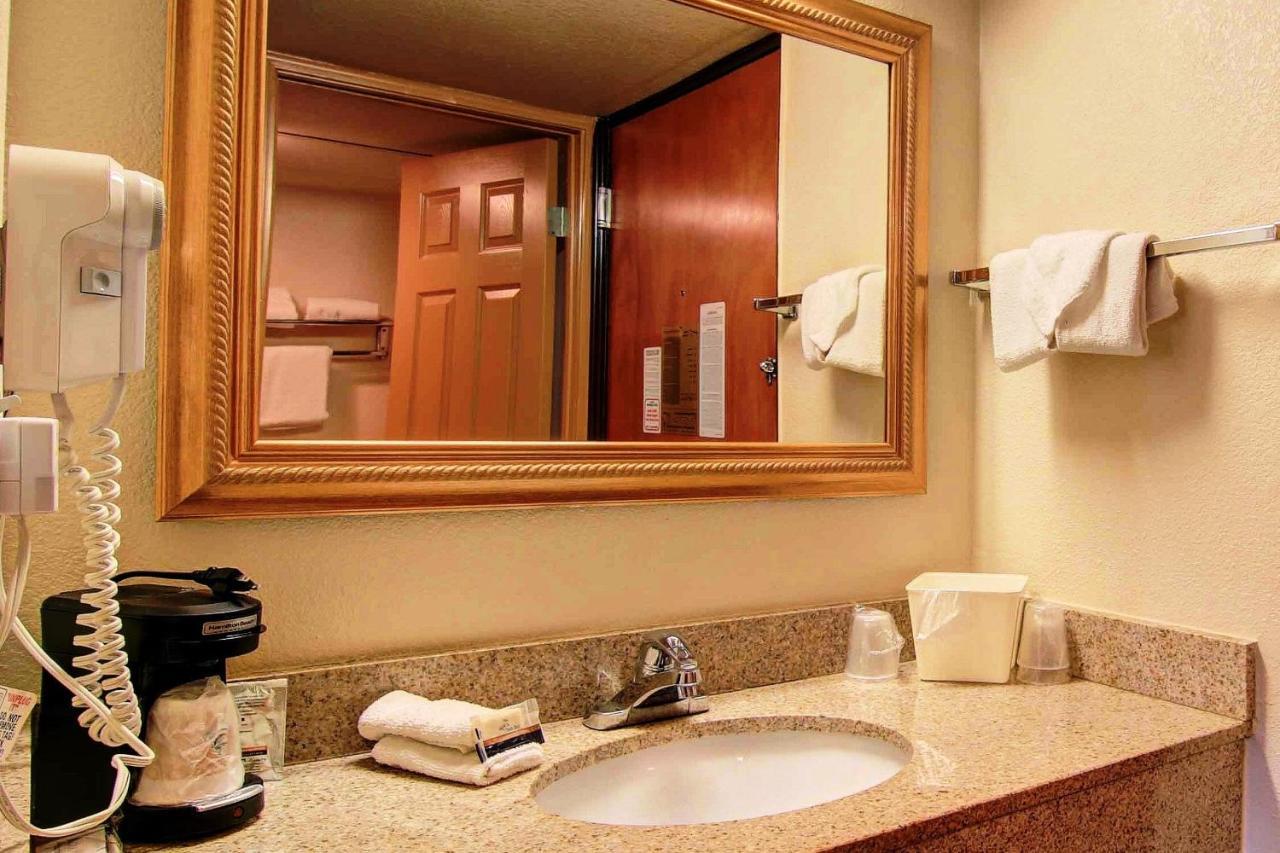 Red Roof Inn Atlanta - Six Flags Lodge West Kültér fotó
